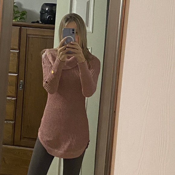 G by Guess Dusty Rose Tunic Sweater - Picture 9 of 9
